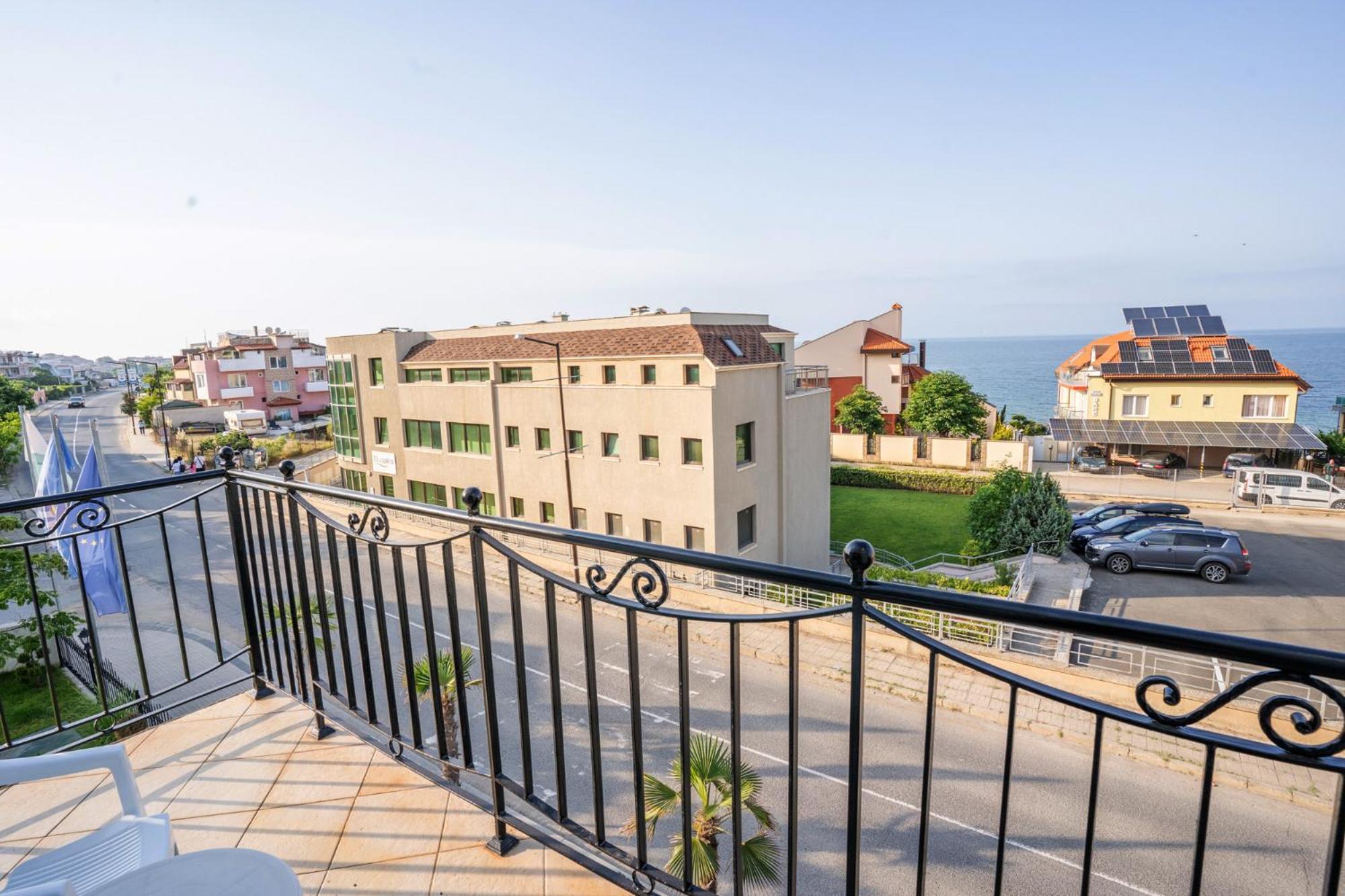Royal Calisto Hotel Sosopol Exterior foto